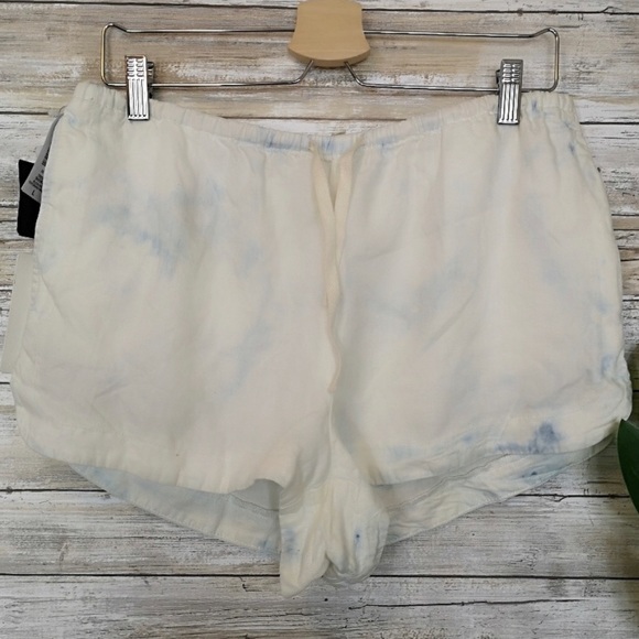 Aritzia Pants - AZURE SKIES Aritzia denim loose shorts